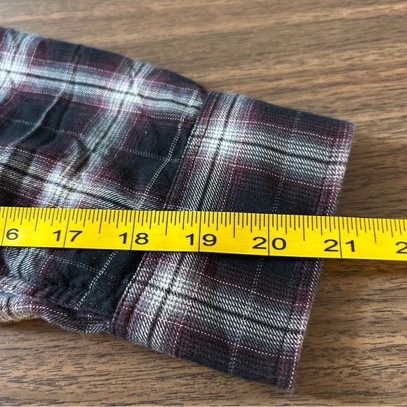 ❤️ Banana Republic Black and Red Plaid Casual 15-15 1/2 Shirt - Picture 12 of 12